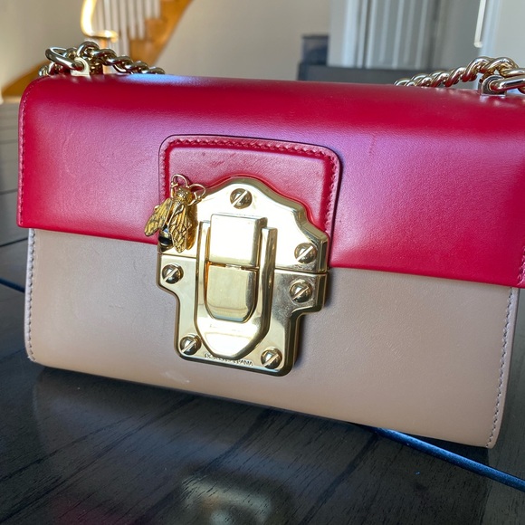 This bag still like new, it’s really beautiful, - Picture 3 of 10